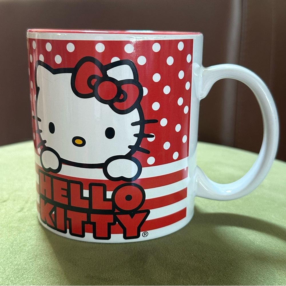HELLO KITTY mug ☕️